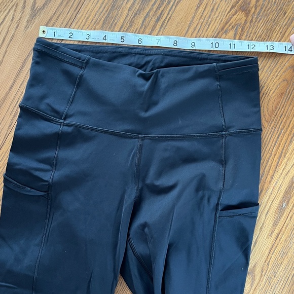 Lululemon capris - Picture 3 of 6
